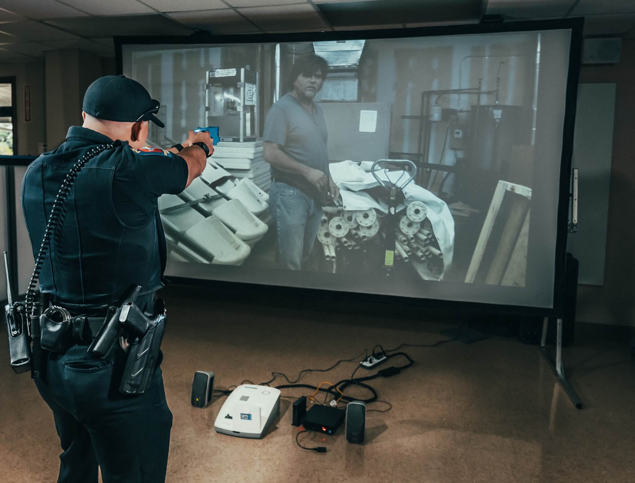 Missouri city, Texas police officer training on a Laser Shot simrange system